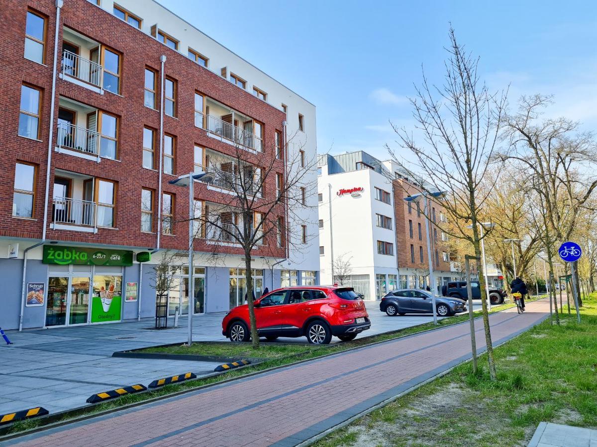Visit Baltic - Platan Tower Victoria Lägenhet Świnoujście Exteriör bild